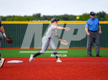 Thumbnail 2 in Lake Creek vs Georgetown (UIL 5A Reg III Final) photogallery.