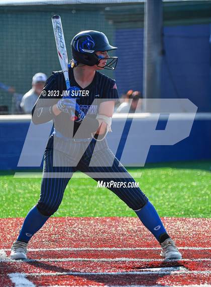 Thumbnail 2 in Lake Creek vs Georgetown (UIL 5A Reg III Final) photogallery.