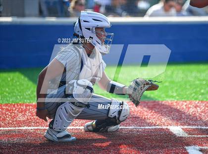 Thumbnail 1 in Lake Creek vs Georgetown (UIL 5A Reg III Final) photogallery.