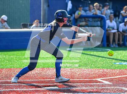 Thumbnail 1 in Lake Creek vs Georgetown (UIL 5A Reg III Final) photogallery.
