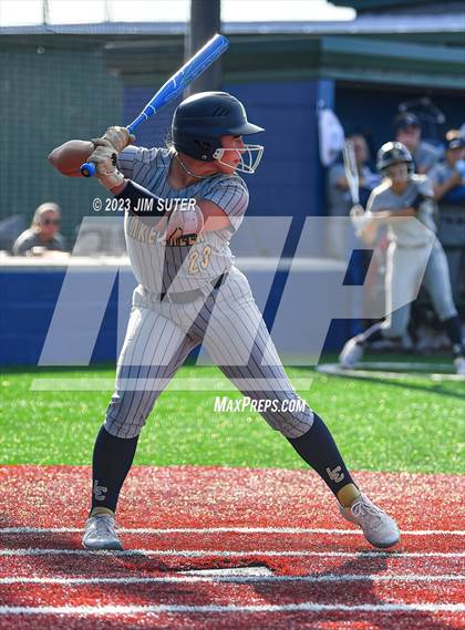 Thumbnail 1 in Lake Creek vs Georgetown (UIL 5A Reg III Final) photogallery.