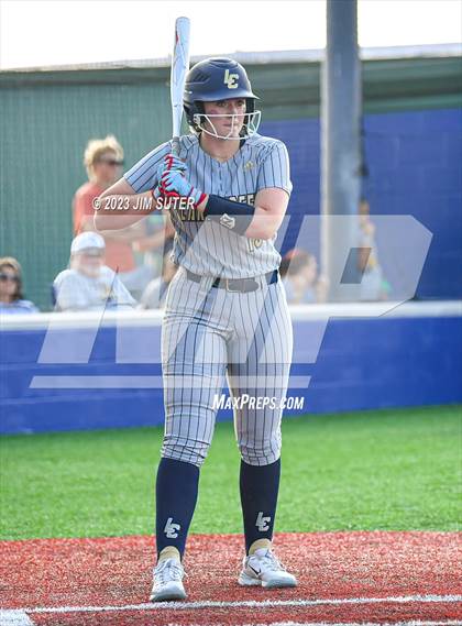 Thumbnail 2 in Lake Creek vs Georgetown (UIL 5A Reg III Final) photogallery.