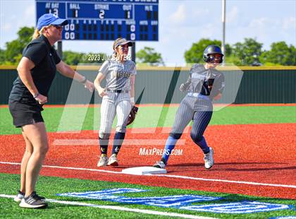 Thumbnail 1 in Lake Creek vs Georgetown (UIL 5A Reg III Final) photogallery.