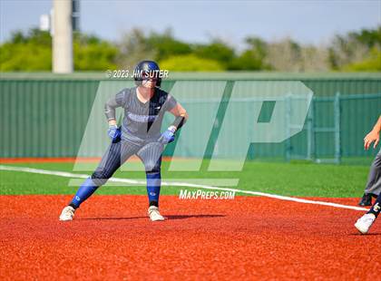 Thumbnail 3 in Lake Creek vs Georgetown (UIL 5A Reg III Final) photogallery.