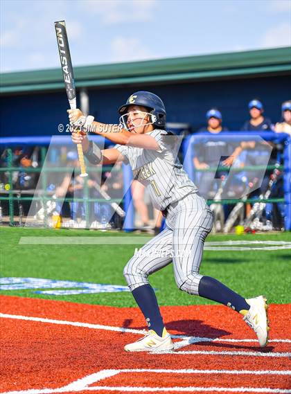 Thumbnail 1 in Lake Creek vs Georgetown (UIL 5A Reg III Final) photogallery.
