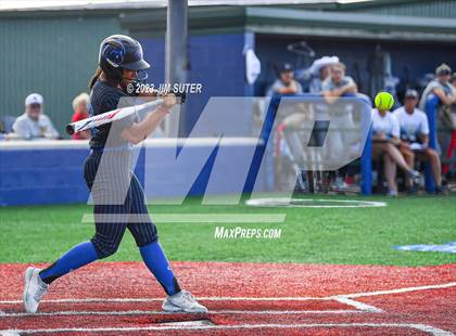 Thumbnail 3 in Lake Creek vs Georgetown (UIL 5A Reg III Final) photogallery.
