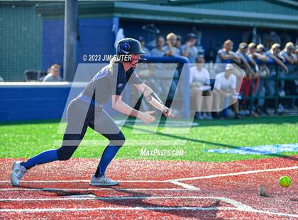 Thumbnail 2 in Lake Creek vs Georgetown (UIL 5A Reg III Final) photogallery.
