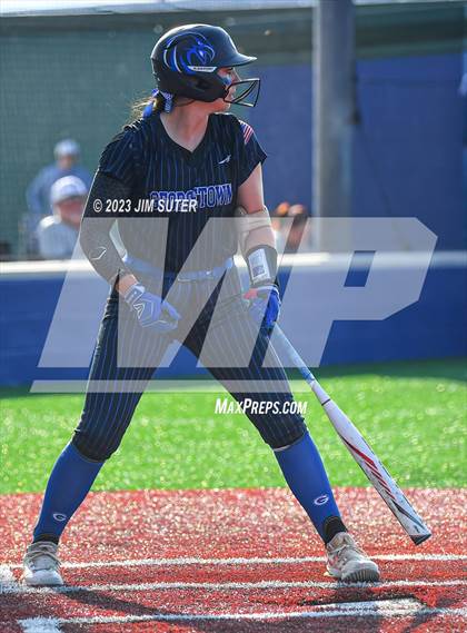Thumbnail 3 in Lake Creek vs Georgetown (UIL 5A Reg III Final) photogallery.