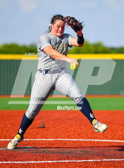 Thumbnail 3 in Lake Creek vs Georgetown (UIL 5A Reg III Final) photogallery.