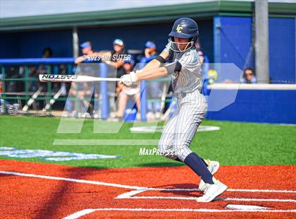 Thumbnail 3 in Lake Creek vs Georgetown (UIL 5A Reg III Final) photogallery.