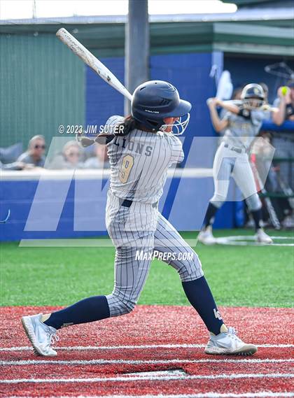 Thumbnail 3 in Lake Creek vs Georgetown (UIL 5A Reg III Final) photogallery.