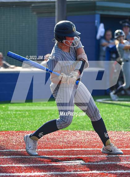 Thumbnail 3 in Lake Creek vs Georgetown (UIL 5A Reg III Final) photogallery.