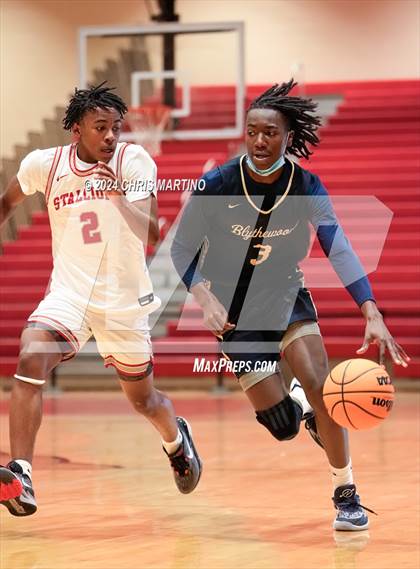 Thumbnail 2 in Blythewood vs South Pointe (Poinsettia Classic) photogallery.