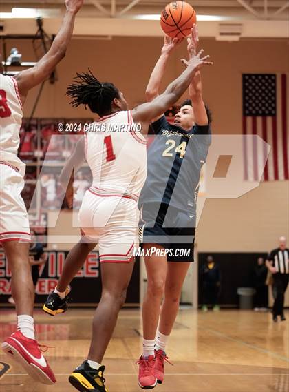 Thumbnail 2 in Blythewood vs South Pointe (Poinsettia Classic) photogallery.