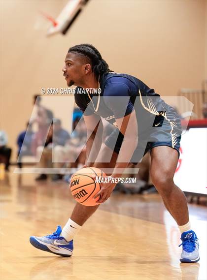Thumbnail 3 in Blythewood vs South Pointe (Poinsettia Classic) photogallery.