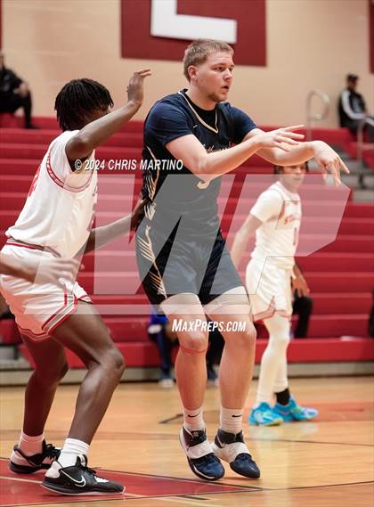 Thumbnail 2 in Blythewood vs South Pointe (Poinsettia Classic) photogallery.