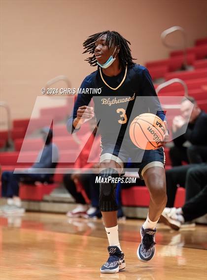 Thumbnail 1 in Blythewood vs South Pointe (Poinsettia Classic) photogallery.
