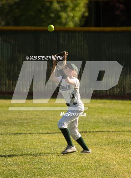 Thumbnail 3 in Wilsonville @ Putnam photogallery.