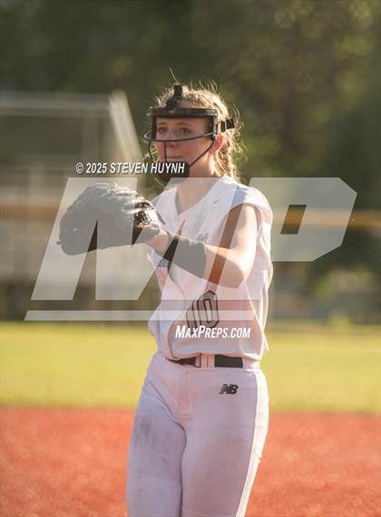 Thumbnail 1 in Wilsonville @ Putnam photogallery.