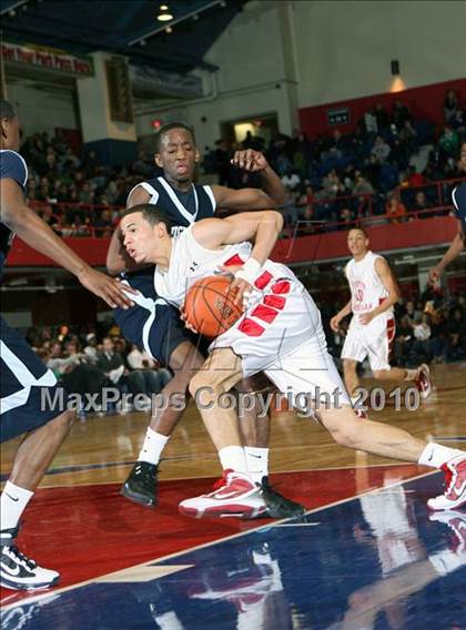 Thumbnail 2 in Poughkeepsie vs. North Rockland (Section 1 Class AA Semifinal) photogallery.