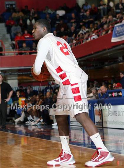 Thumbnail 3 in Poughkeepsie vs. North Rockland (Section 1 Class AA Semifinal) photogallery.