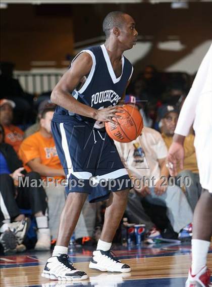 Thumbnail 3 in Poughkeepsie vs. North Rockland (Section 1 Class AA Semifinal) photogallery.