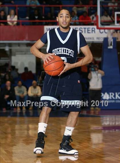 Thumbnail 3 in Poughkeepsie vs. North Rockland (Section 1 Class AA Semifinal) photogallery.