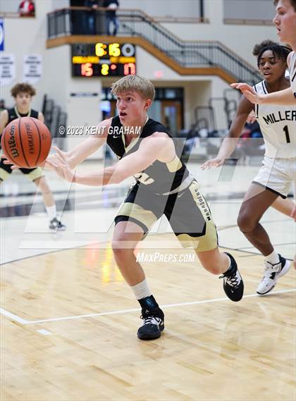 Thumbnail 2 in Mt. Vernon @ Noblesville photogallery.