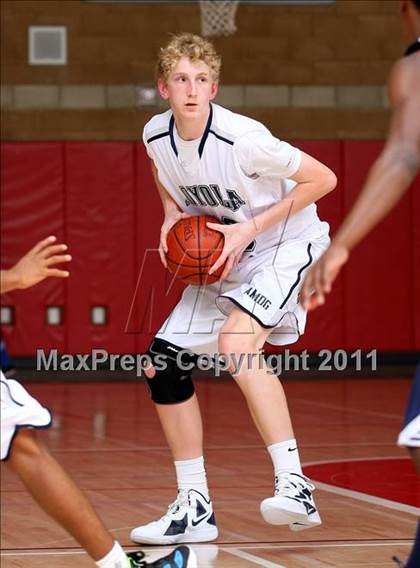 Thumbnail 1 in Compton vs. Loyola (Pacific Shores Tournament) photogallery.