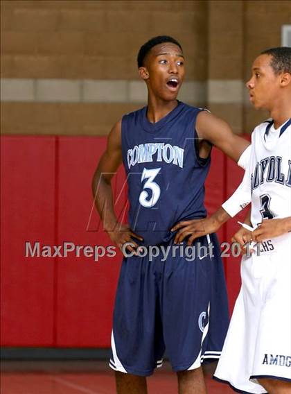 Thumbnail 2 in Compton vs. Loyola (Pacific Shores Tournament) photogallery.