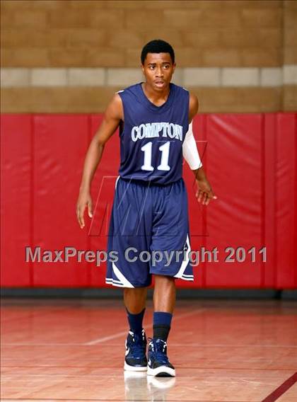 Thumbnail 2 in Compton vs. Loyola (Pacific Shores Tournament) photogallery.