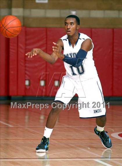 Thumbnail 3 in Compton vs. Loyola (Pacific Shores Tournament) photogallery.