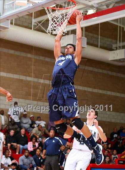 Thumbnail 3 in Compton vs. Loyola (Pacific Shores Tournament) photogallery.