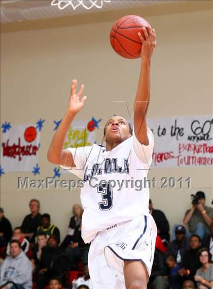 Thumbnail 1 in Compton vs. Loyola (Pacific Shores Tournament) photogallery.
