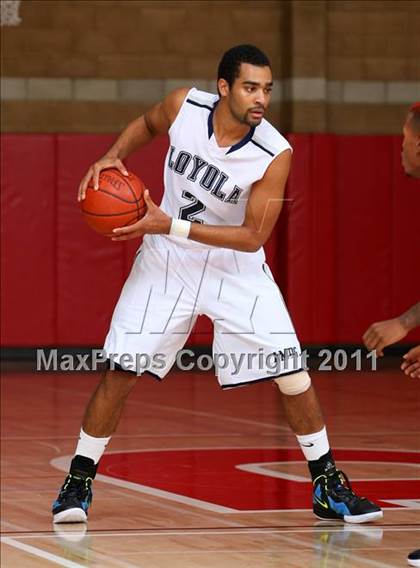 Thumbnail 1 in Compton vs. Loyola (Pacific Shores Tournament) photogallery.