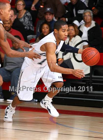 Thumbnail 3 in Compton vs. Loyola (Pacific Shores Tournament) photogallery.