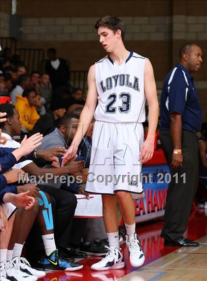 Thumbnail 2 in Compton vs. Loyola (Pacific Shores Tournament) photogallery.