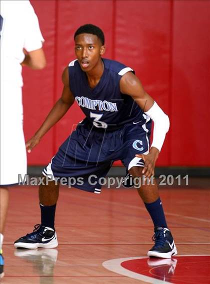 Thumbnail 3 in Compton vs. Loyola (Pacific Shores Tournament) photogallery.