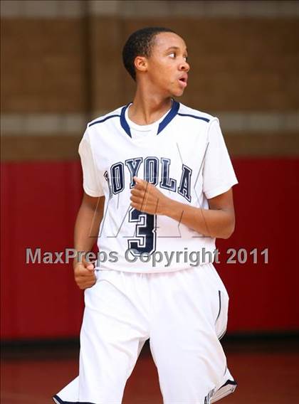 Thumbnail 1 in Compton vs. Loyola (Pacific Shores Tournament) photogallery.