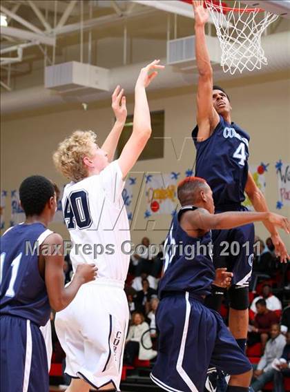Thumbnail 2 in Compton vs. Loyola (Pacific Shores Tournament) photogallery.