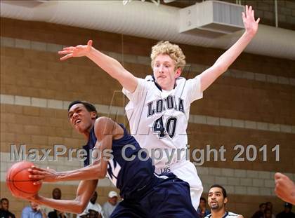 Thumbnail 3 in Compton vs. Loyola (Pacific Shores Tournament) photogallery.