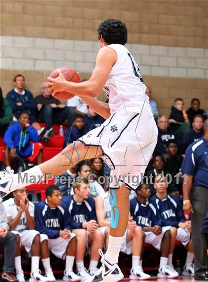 Thumbnail 1 in Compton vs. Loyola (Pacific Shores Tournament) photogallery.