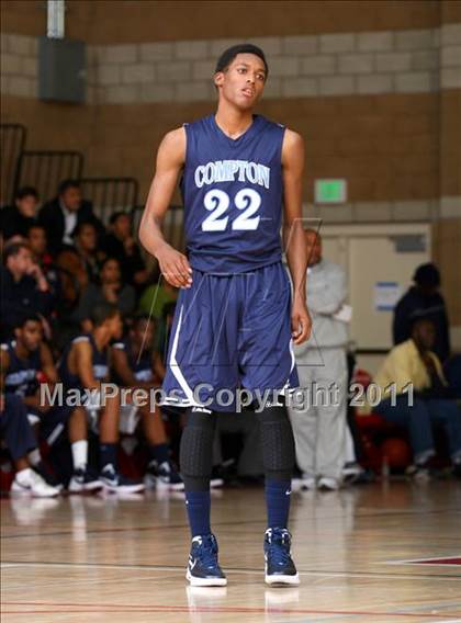 Thumbnail 1 in Compton vs. Loyola (Pacific Shores Tournament) photogallery.