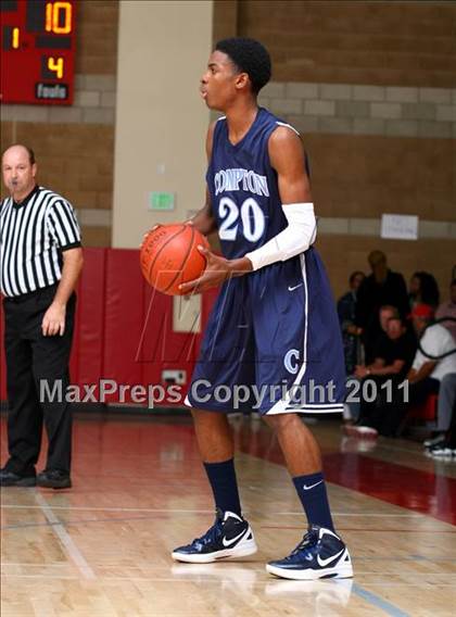 Thumbnail 3 in Compton vs. Loyola (Pacific Shores Tournament) photogallery.