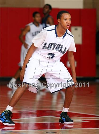 Thumbnail 1 in Compton vs. Loyola (Pacific Shores Tournament) photogallery.