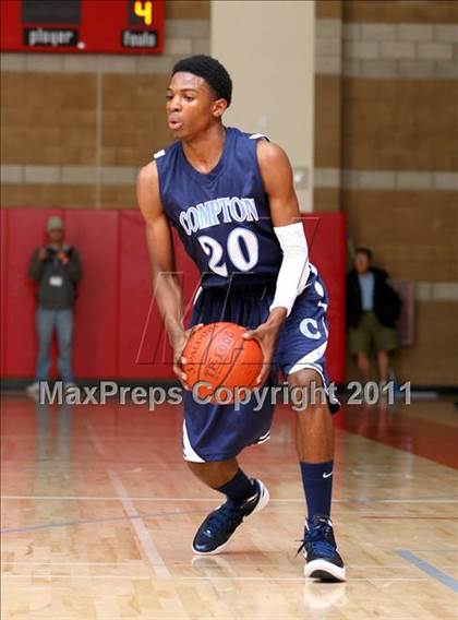 Thumbnail 3 in Compton vs. Loyola (Pacific Shores Tournament) photogallery.