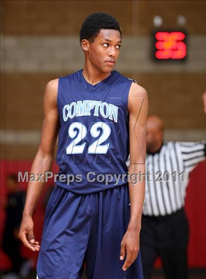 Thumbnail 3 in Compton vs. Loyola (Pacific Shores Tournament) photogallery.