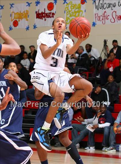Thumbnail 1 in Compton vs. Loyola (Pacific Shores Tournament) photogallery.