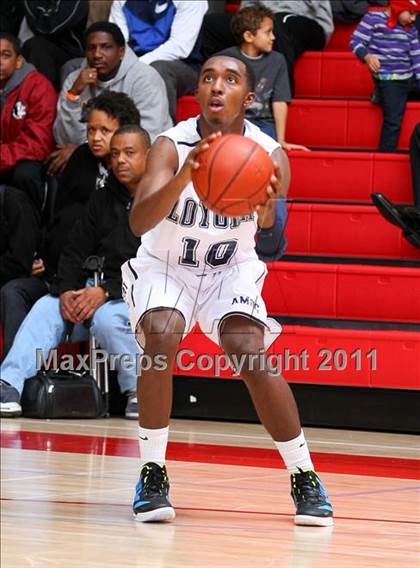 Thumbnail 2 in Compton vs. Loyola (Pacific Shores Tournament) photogallery.