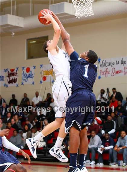 Thumbnail 2 in Compton vs. Loyola (Pacific Shores Tournament) photogallery.